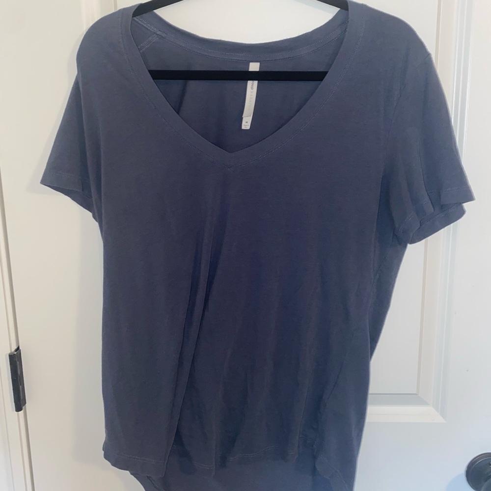 Babaton NAVY blue V neck T shirt Size M